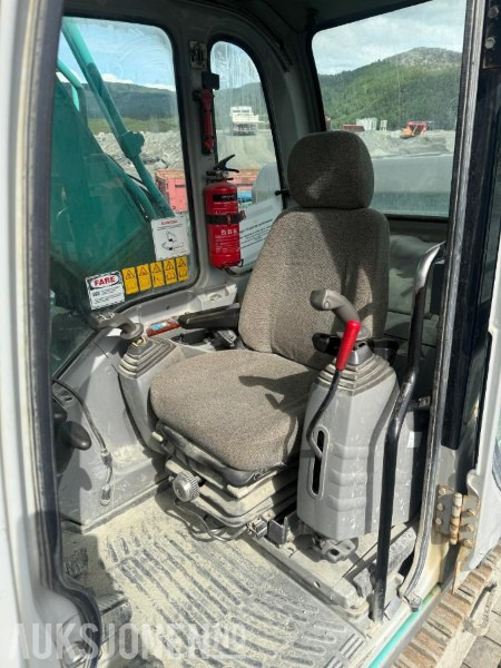2002 Kobelco Sk250nlc-6 - GRAVEMASKIN - Ekskavator: gambar 5 2002 Kobelco Sk250nlc-6 - GRAVEMASKIN - Ekskavator: gambar 5