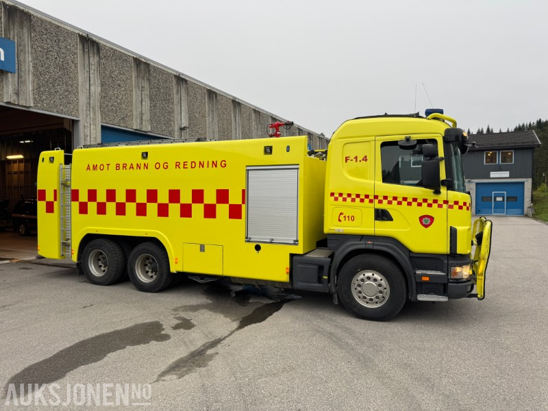 2002 Scania R164 tankbil med masse utstyr. 6X4 - Truk pemadam kebakaran: gambar 4 2002 Scania R164 tankbil med masse utstyr. 6X4 - Truk pemadam kebakaran: gambar 4