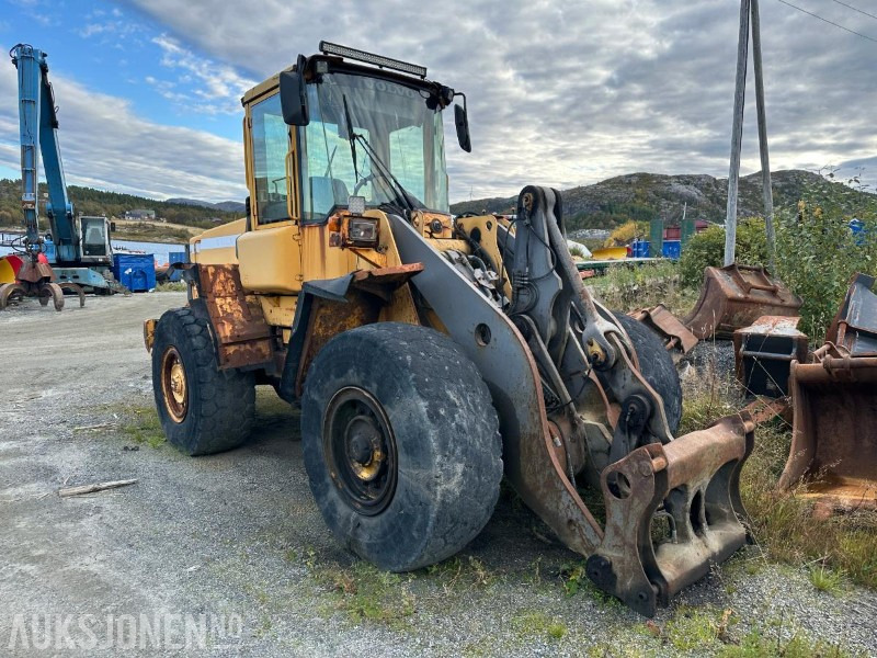 2002 Volvo L90D hjullaster – 17 tonn // Helgummihjul // Sentralsmøring - Wheel loader: gambar 2 2002 Volvo L90D hjullaster – 17 tonn // Helgummihjul // Sentralsmøring - Wheel loader: gambar 2