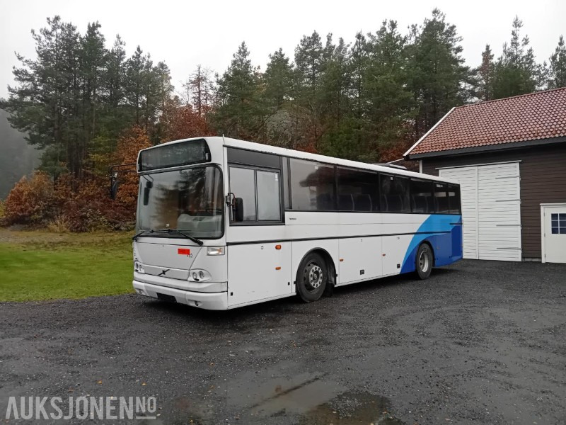 2003 Volvo B 7 R - 42 seter, 375600km - Bus pinggiran kota: gambar 1 2003 Volvo B 7 R - 42 seter, 375600km - Bus pinggiran kota: gambar 1