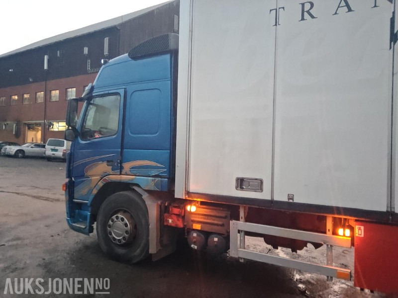 2005 Volvo FM9 - Truk box: gambar 4 2005 Volvo FM9 - Truk box: gambar 4