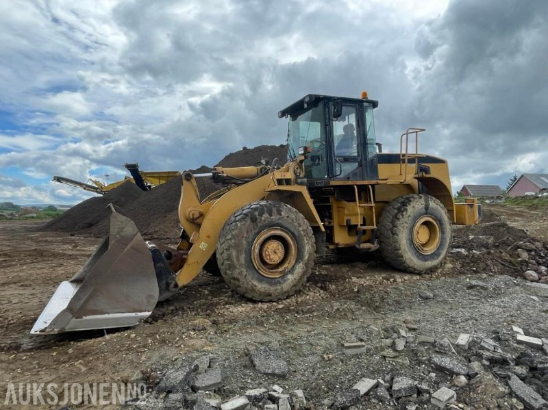 2006 Liugong 856 JSSRF101 Hjullaster med skuff -Sentralsmøring. -Loadmaster 9000 vekt. 3279 timer. - Wheel loader: gambar 1 2006 Liugong 856 JSSRF101 Hjullaster med skuff -Sentralsmøring. -Loadmaster 9000 vekt. 3279 timer. - Wheel loader: gambar 1