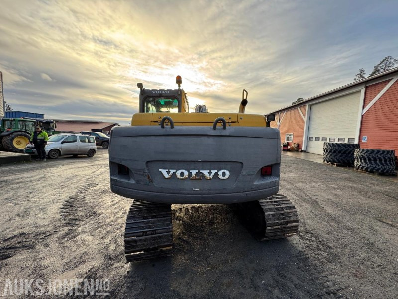 2006 Volvo EC140 BLC gravemaskin med tiltrotator og pusseskuffe - Ekskavator: gambar 3 2006 Volvo EC140 BLC gravemaskin med tiltrotator og pusseskuffe - Ekskavator: gambar 3