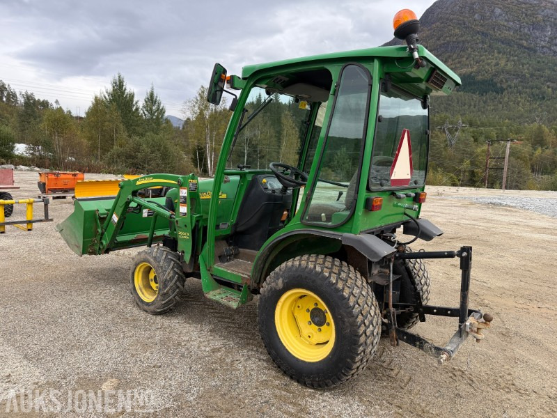 2007 John Deere 2320 Minitraktor / Kompakttraktor 2316 timer. Mykje ekstrautstyr - Traktor: gambar 3 2007 John Deere 2320 Minitraktor / Kompakttraktor 2316 timer. Mykje ekstrautstyr - Traktor: gambar 3