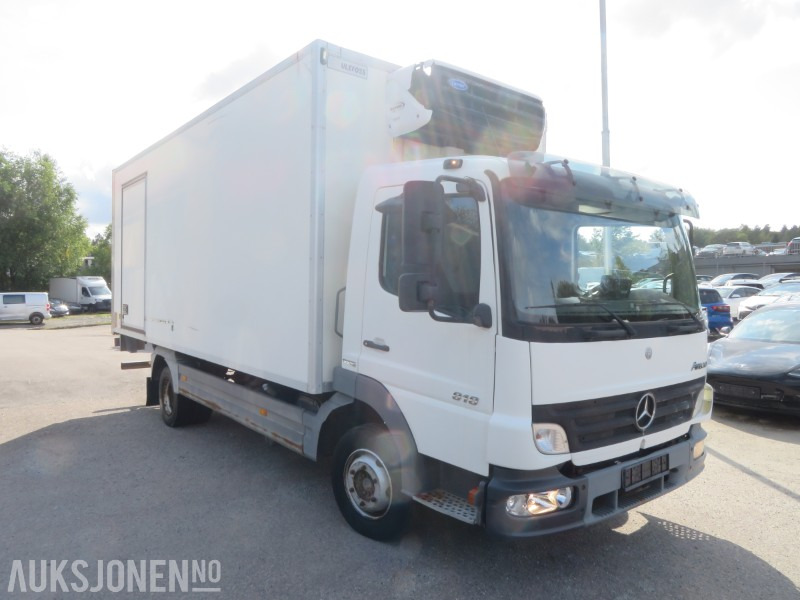 2007 Mercedes-Benz 818L/42AT kjølebil m/ Carrier Xarios 500 og Zepro lift - Truk box: gambar 3 2007 Mercedes-Benz 818L/42AT kjølebil m/ Carrier Xarios 500 og Zepro lift - Truk box: gambar 3