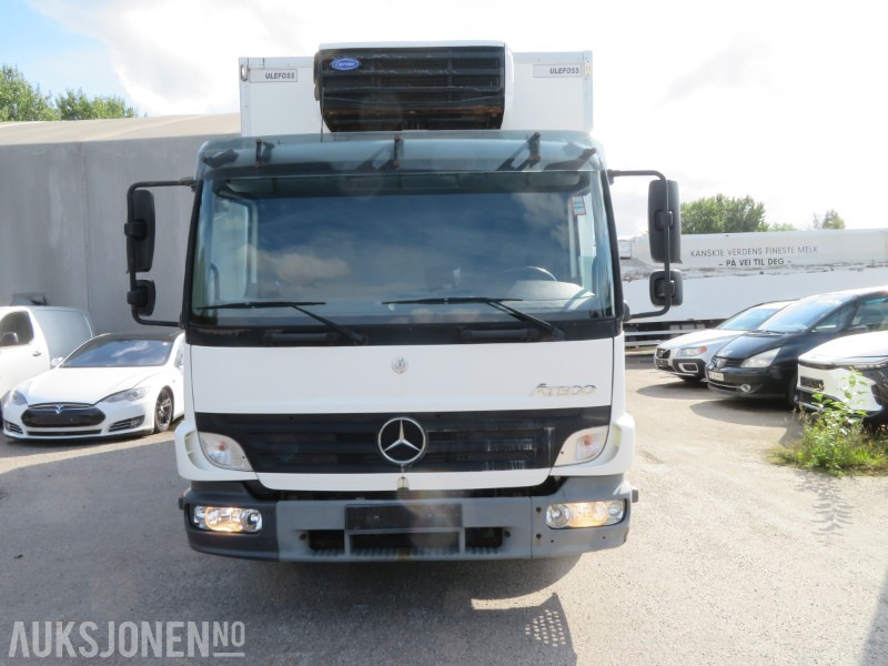 2007 Mercedes-Benz 818L/42AT kjølebil m/ Carrier Xarios 500 og Zepro lift - Truk box: gambar 2 2007 Mercedes-Benz 818L/42AT kjølebil m/ Carrier Xarios 500 og Zepro lift - Truk box: gambar 2
