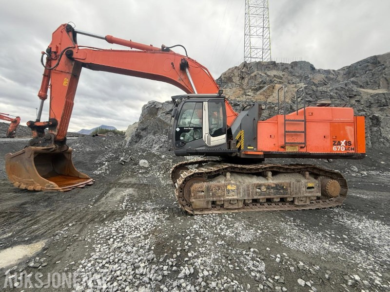 2008 Hitachi ZX670LCH-3 - GRAVEMASKIN - Ekskavator: gambar 2 2008 Hitachi ZX670LCH-3 - GRAVEMASKIN - Ekskavator: gambar 2