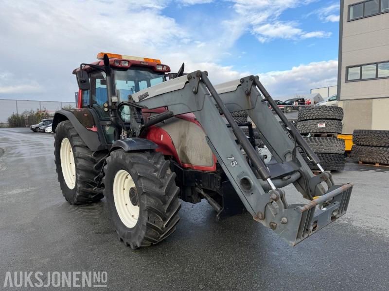 2008 Valtra T-180 Traktor med frontlaster / 1362 timer - Traktor: gambar 2 2008 Valtra T-180 Traktor med frontlaster / 1362 timer - Traktor: gambar 2