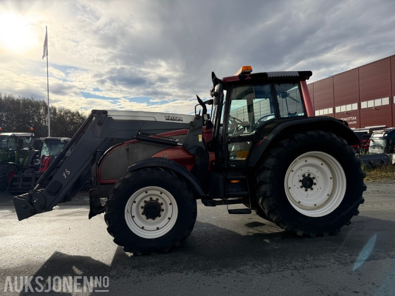 Traktor 2008 Valtra T-180 Traktor med frontlaster / 1362 timer: gambar 6