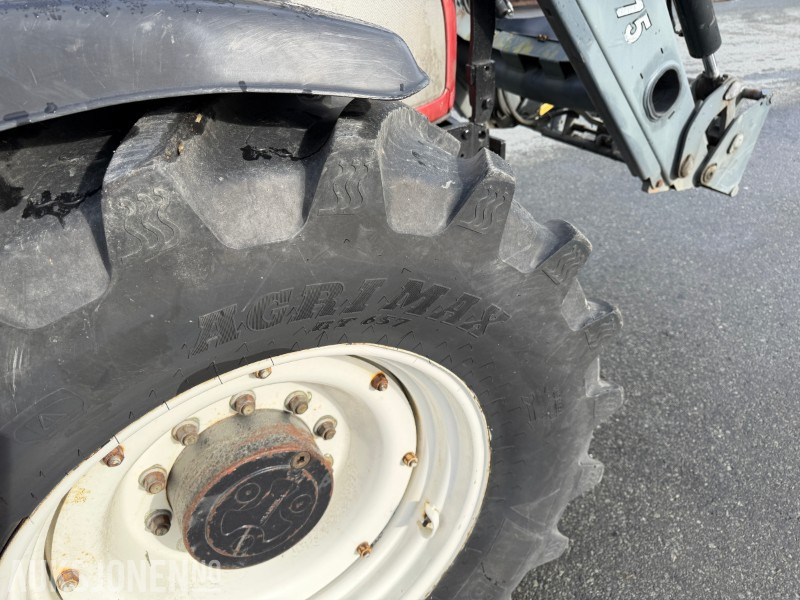 Traktor 2008 Valtra T-180 Traktor med frontlaster / 1362 timer: gambar 12