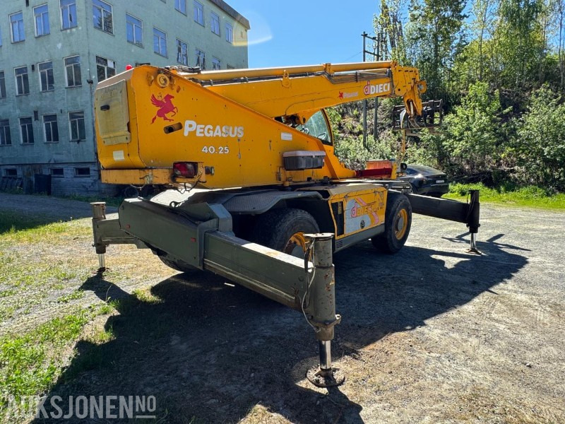2009 Dieci Pegasus 40.25 rundtomsvingende teleskoptruck med kurv / vinsj / pallegaffler - Telehandler: gambar 5 2009 Dieci Pegasus 40.25 rundtomsvingende teleskoptruck med kurv / vinsj / pallegaffler - Telehandler: gambar 5