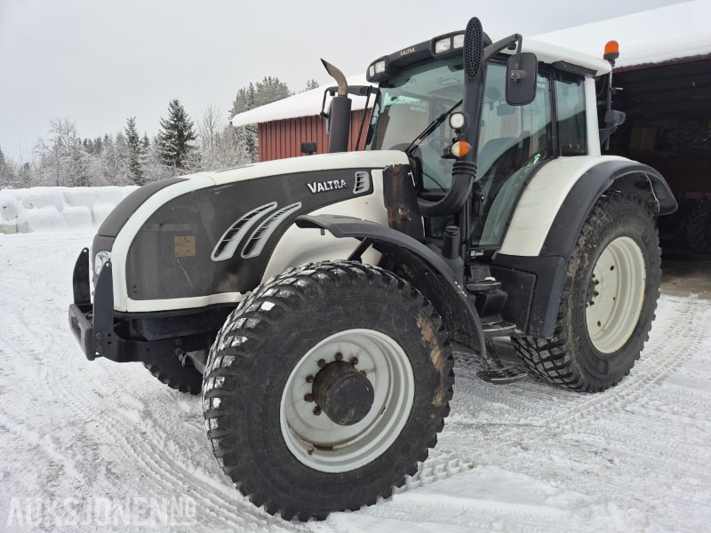 2009 Valtra T202 Direct Jubileum, laster, 50 km/t - Traktor: gambar 1 2009 Valtra T202 Direct Jubileum, laster, 50 km/t - Traktor: gambar 1