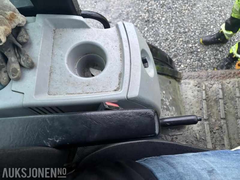 Wheel loader 2010 CAT 906H HJULLASTER. 1596TIMER. SKUFFE. TELLEFSDAL VPL PLOG. HOLMS FEIEKOST. CAT PALLEGAFFLER: gambar 19 Wheel loader 2010 CAT 906H HJULLASTER. 1596TIMER. SKUFFE. TELLEFSDAL VPL PLOG. HOLMS FEIEKOST. CAT PALLEGAFFLER: gambar 19