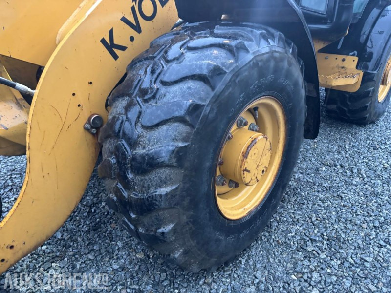 Wheel loader 2010 CAT 906H HJULLASTER. 1596TIMER. SKUFFE. TELLEFSDAL VPL PLOG. HOLMS FEIEKOST. CAT PALLEGAFFLER: gambar 37 Wheel loader 2010 CAT 906H HJULLASTER. 1596TIMER. SKUFFE. TELLEFSDAL VPL PLOG. HOLMS FEIEKOST. CAT PALLEGAFFLER: gambar 37