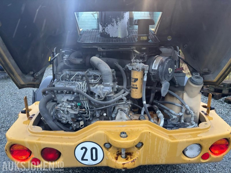 Wheel loader 2010 CAT 906H HJULLASTER. 1596TIMER. SKUFFE. TELLEFSDAL VPL PLOG. HOLMS FEIEKOST. CAT PALLEGAFFLER: gambar 29 Wheel loader 2010 CAT 906H HJULLASTER. 1596TIMER. SKUFFE. TELLEFSDAL VPL PLOG. HOLMS FEIEKOST. CAT PALLEGAFFLER: gambar 29