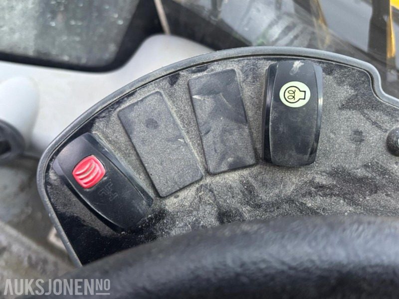 Wheel loader 2010 CAT 906H HJULLASTER. 1596TIMER. SKUFFE. TELLEFSDAL VPL PLOG. HOLMS FEIEKOST. CAT PALLEGAFFLER: gambar 14 Wheel loader 2010 CAT 906H HJULLASTER. 1596TIMER. SKUFFE. TELLEFSDAL VPL PLOG. HOLMS FEIEKOST. CAT PALLEGAFFLER: gambar 14