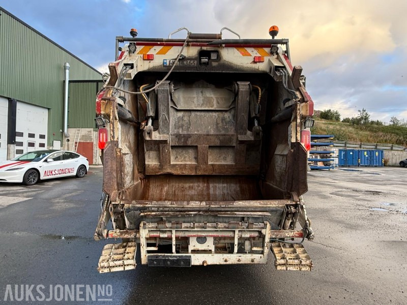 2011 Volvo FM330 6X2 Komprimatorbil 22M3 - Strøere - Baklaster - 353908KM - Truk sampah: gambar 4 2011 Volvo FM330 6X2 Komprimatorbil 22M3 - Strøere - Baklaster - 353908KM - Truk sampah: gambar 4