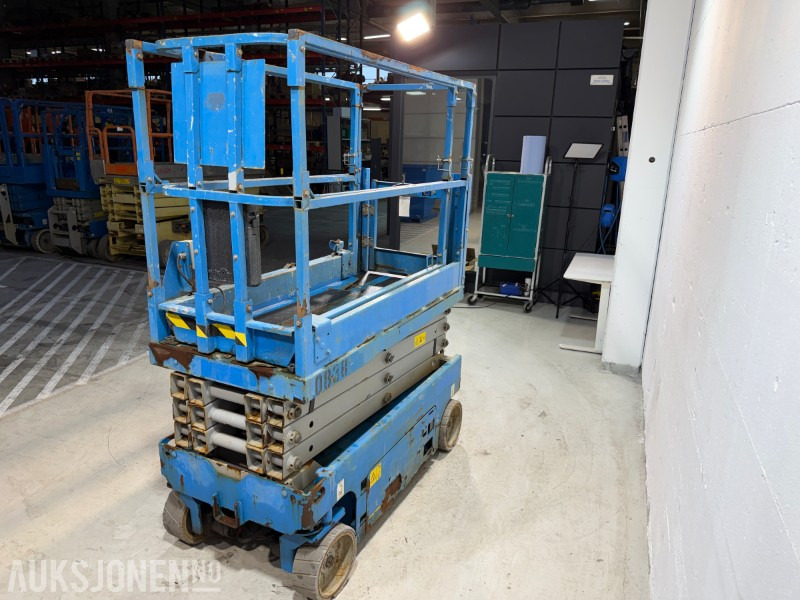 2012 Genie GS-1932 Sakselift 7,79 m – 159 timer - Platform pengangkat: gambar 4 2012 Genie GS-1932 Sakselift 7,79 m – 159 timer - Platform pengangkat: gambar 4