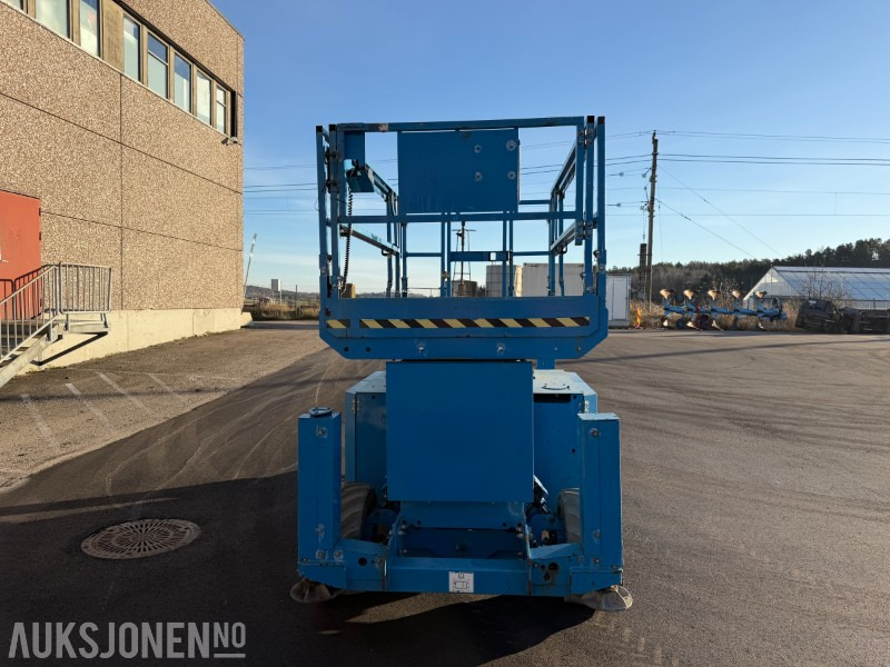 2012 Genie GS4069 DC - elektrisk sakselift med arbeidshøyde på 14m - Platform pengangkat: gambar 4 2012 Genie GS4069 DC - elektrisk sakselift med arbeidshøyde på 14m - Platform pengangkat: gambar 4