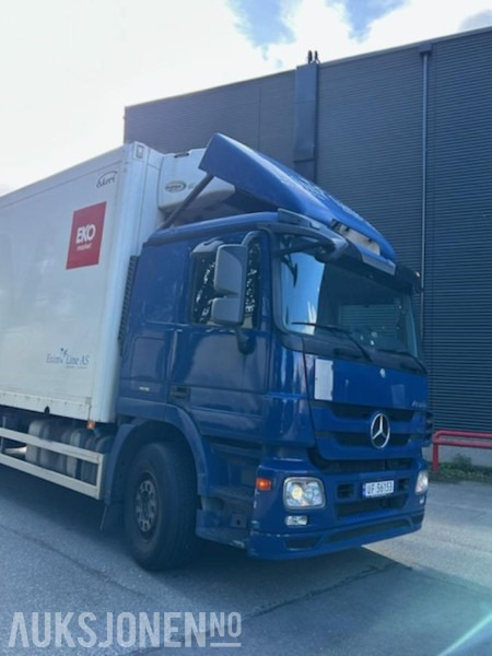 2012 Mercedes-Benz ACTROS skapbil/thermo med frys - Bilen har full service historikk - 573000 km. - Truk box: gambar 3 2012 Mercedes-Benz ACTROS skapbil/thermo med frys - Bilen har full service historikk - 573000 km. - Truk box: gambar 3