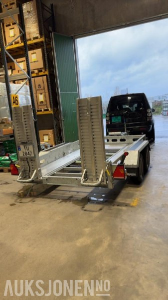 2013 Bobcat E26 m/2 skuffer og maskinhenger - Ekskavator mini: gambar 2 2013 Bobcat E26 m/2 skuffer og maskinhenger - Ekskavator mini: gambar 2