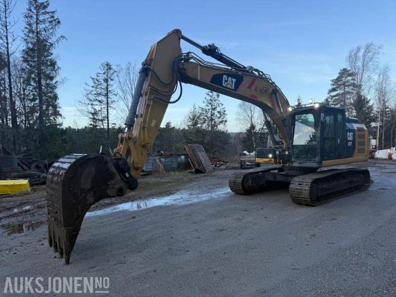 2013 Cat 323 BELTEGRAVER SERVICEHISTORIKK 2 SKUFFER SENTRALSMØRING KUN 2 EIERE. - Ekskavator: gambar 1 2013 Cat 323 BELTEGRAVER SERVICEHISTORIKK 2 SKUFFER SENTRALSMØRING KUN 2 EIERE. - Ekskavator: gambar 1