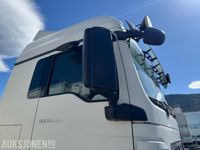 2013 MAN TGX 26.480 chassis med containerfester - Pengangkut kontainer/ Container truck: gambar 5 2013 MAN TGX 26.480 chassis med containerfester - Pengangkut kontainer/ Container truck: gambar 5