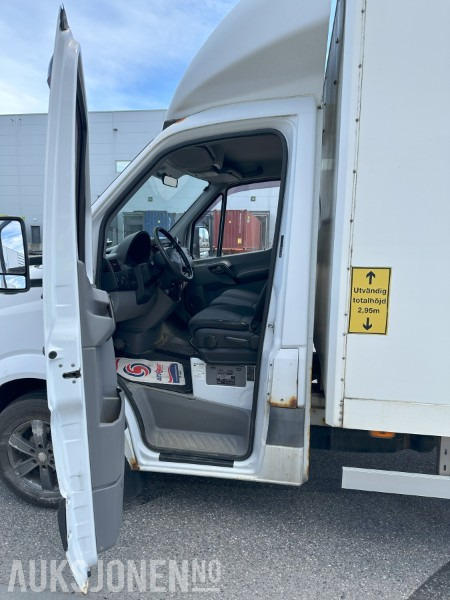 2013 Mercedes-Benz Sprinter - Truk box: gambar 3 2013 Mercedes-Benz Sprinter - Truk box: gambar 3