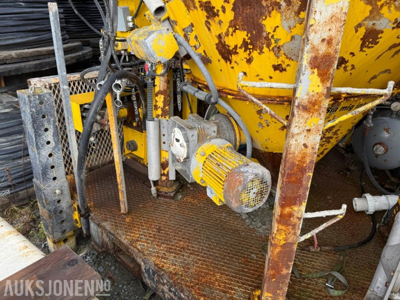 Membangun inventaris 2014 Atlas Copco Unigrout Rig Smart M2 E45 / Injeksjonsplattform: gambar 15 Membangun inventaris 2014 Atlas Copco Unigrout Rig Smart M2 E45 / Injeksjonsplattform: gambar 15