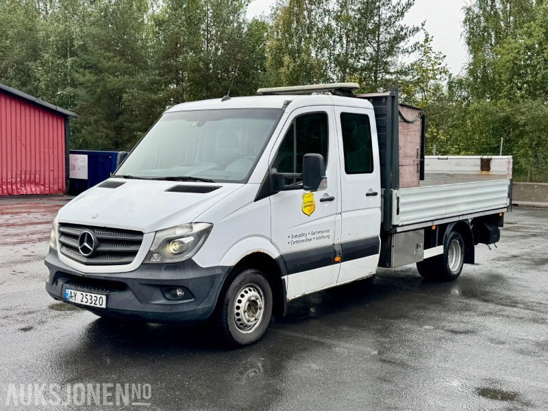 2014 Mercedes-Benz Sprinter 516 CDI planbil, 5-tonn, dobbelkabin, bakløft, lysbjelke - Truk flatbed: gambar 1 2014 Mercedes-Benz Sprinter 516 CDI planbil, 5-tonn, dobbelkabin, bakløft, lysbjelke - Truk flatbed: gambar 1
