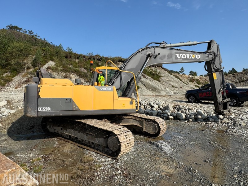 2014 Volvo EC 220DL - 10 656 timer - sertifisert - Ekskavator: gambar 3 2014 Volvo EC 220DL - 10 656 timer - sertifisert - Ekskavator: gambar 3