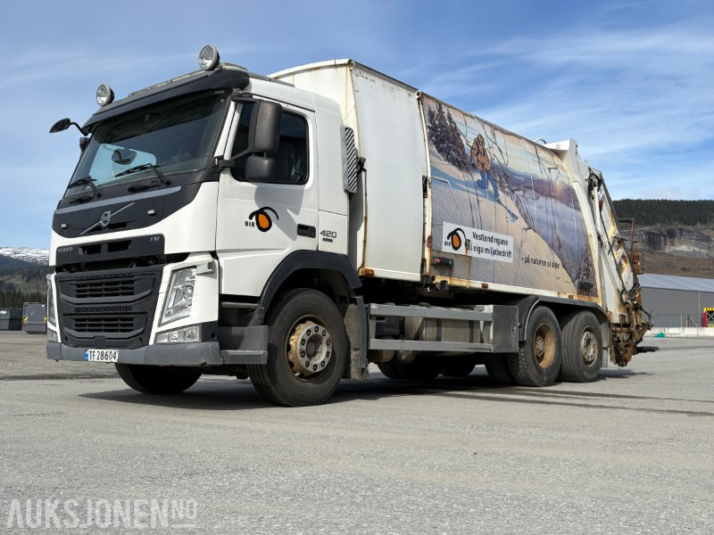 2014 Volvo FM 420 renovasjonsbil med 2-kammers løsning - Truk sampah: gambar 1 2014 Volvo FM 420 renovasjonsbil med 2-kammers løsning - Truk sampah: gambar 1