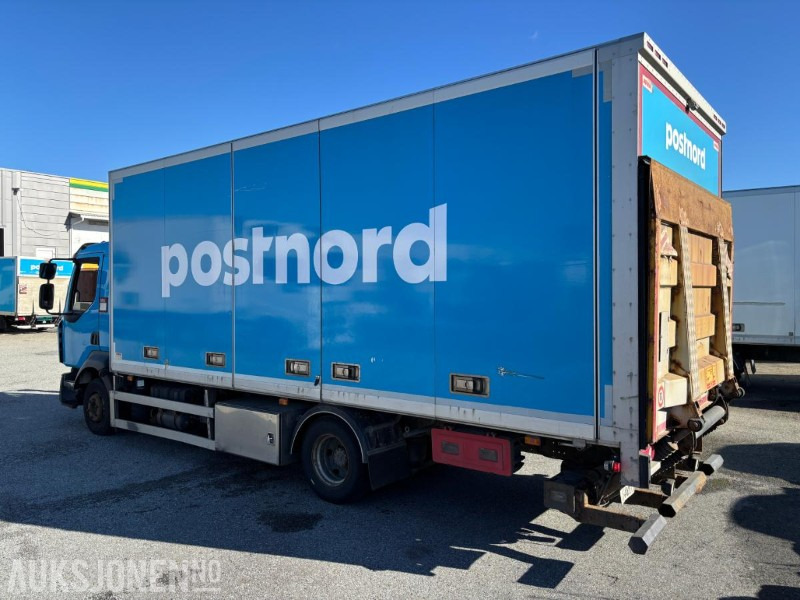 2015 Renault Trucks D12. Skapbil med bakløfter. - Truk box: gambar 3 2015 Renault Trucks D12. Skapbil med bakløfter. - Truk box: gambar 3