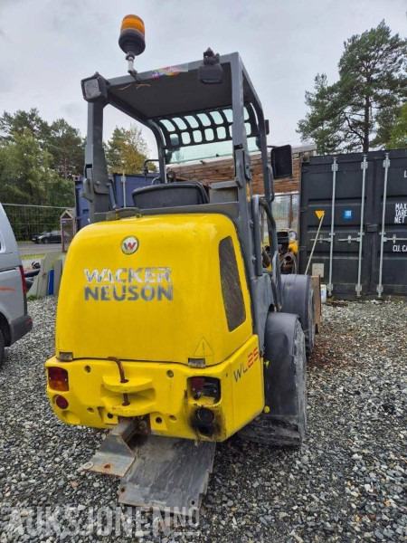 2015 Wacker Neuson WL 25 hjullaster med kost og skuff - Skid steer: gambar 3 2015 Wacker Neuson WL 25 hjullaster med kost og skuff - Skid steer: gambar 3