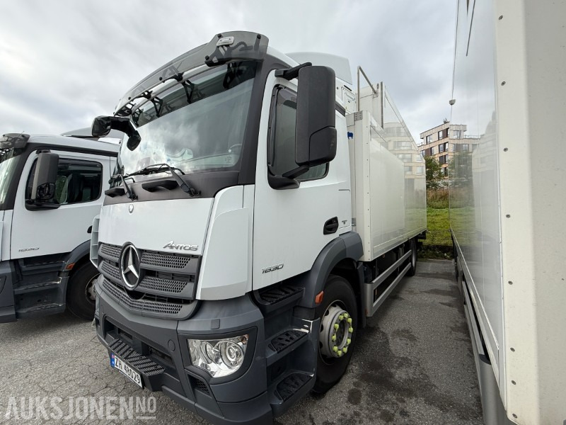 2016 Mercedes-Benz Antos 1830 4X2 Thermo - Bakløft - Lav KM - 75645KM - Truk box: gambar 1 2016 Mercedes-Benz Antos 1830 4X2 Thermo - Bakløft - Lav KM - 75645KM - Truk box: gambar 1