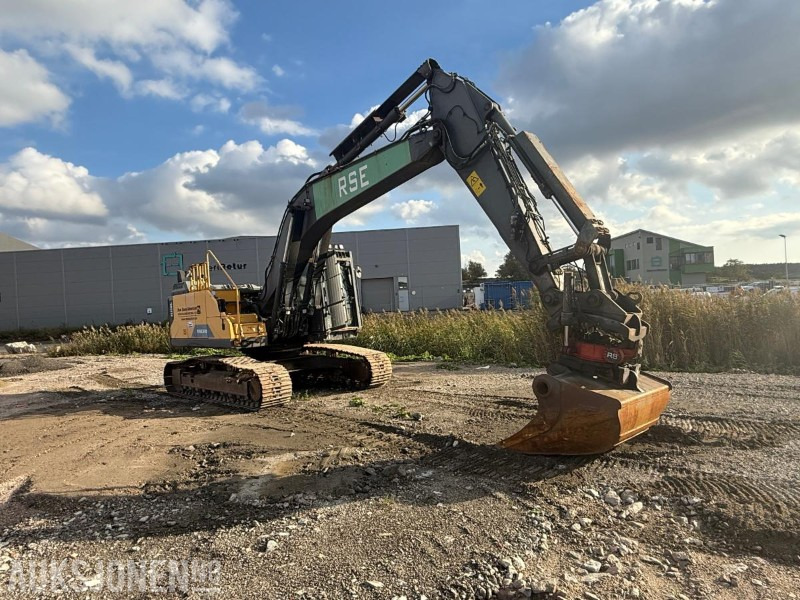 2016 VOLVO EC250EL FULLT UTRUSTET RIVNINGSMASKIN - ROTOTILT - SENTRALSMØRING - 6029 TIMER. - Ekskavator: gambar 2 2016 VOLVO EC250EL FULLT UTRUSTET RIVNINGSMASKIN - ROTOTILT - SENTRALSMØRING - 6029 TIMER. - Ekskavator: gambar 2