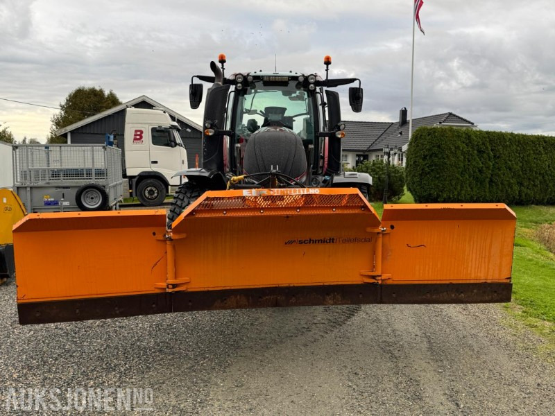 2016 Valtra T174E med Schmidt Tellefsdal U-LS 43.6 plog (2022), Valtra 76 frontlaster og betong lodd - Traktor: gambar 2 2016 Valtra T174E med Schmidt Tellefsdal U-LS 43.6 plog (2022), Valtra 76 frontlaster og betong lodd - Traktor: gambar 2