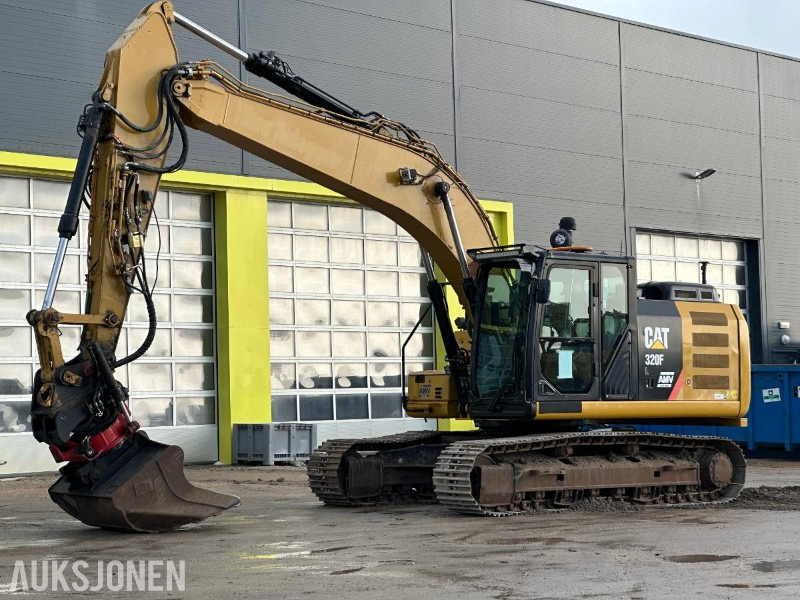 2017 Cat 320FL gravemaskin, GPS, Rototilt R8, boretårn, 2 skuffer - Ekskavator: gambar 1 2017 Cat 320FL gravemaskin, GPS, Rototilt R8, boretårn, 2 skuffer - Ekskavator: gambar 1