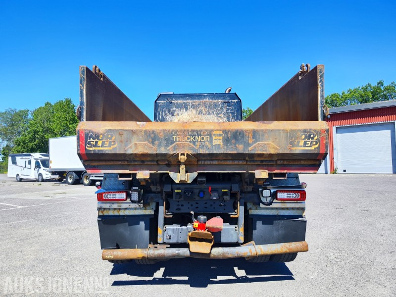 2017 Volvo FH540 6x4 med Norslep dumperkasse – Tandemløft, brøyteopplegg og komplett tilhengeropplegg - Truk jungkit: gambar 4 2017 Volvo FH540 6x4 med Norslep dumperkasse – Tandemløft, brøyteopplegg og komplett tilhengeropplegg - Truk jungkit: gambar 4