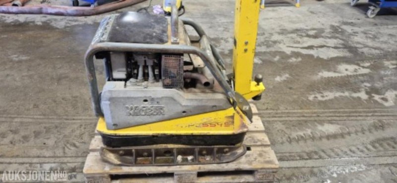 2017 Wacker Neuson DPU5545Heh Vibroplate - Roller: gambar 2 2017 Wacker Neuson DPU5545Heh Vibroplate - Roller: gambar 2