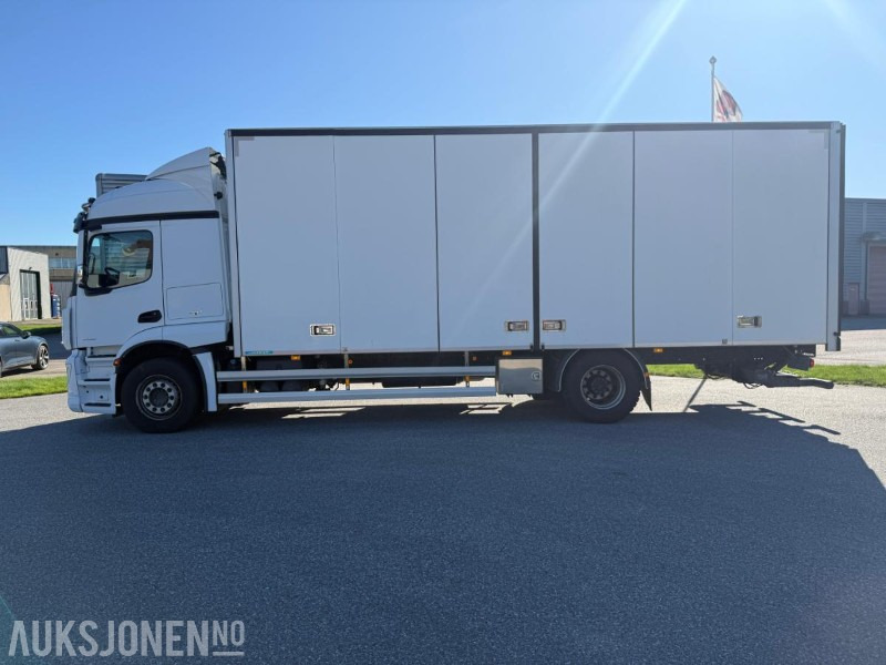 2018 Mercedes-Benz Actros SKAPBIL - SERVICEHISTORIKK 19 PALLER NY EU. - Truk box: gambar 3 2018 Mercedes-Benz Actros SKAPBIL - SERVICEHISTORIKK 19 PALLER NY EU. - Truk box: gambar 3