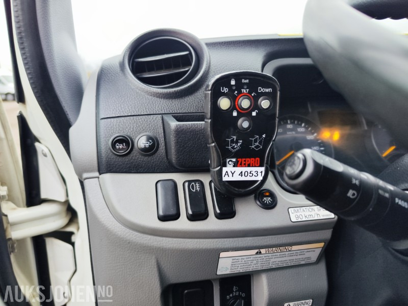 Truk box 2019 Fuso Canter - Thermo King flersone skapbil – EU-godkjent til 08/2026: gambar 13 Truk box 2019 Fuso Canter - Thermo King flersone skapbil – EU-godkjent til 08/2026: gambar 13