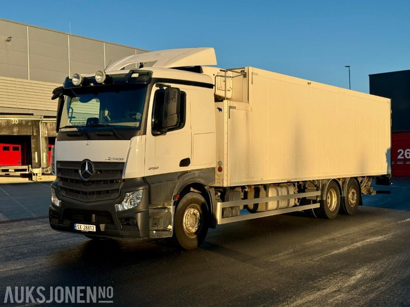 2019 Mercedes-Benz Actros 2545 L 6x2 Kjølebil - Eu-godkjent til 06/26 - Km: 193419 - Truk box: gambar 1 2019 Mercedes-Benz Actros 2545 L 6x2 Kjølebil - Eu-godkjent til 06/26 - Km: 193419 - Truk box: gambar 1