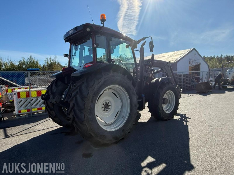 2020 Valtra A134 Traktor m/frontlaster. - Traktor: gambar 4 2020 Valtra A134 Traktor m/frontlaster. - Traktor: gambar 4