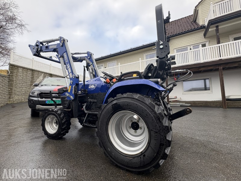 2021 Farmtrac 26H 4WD - KUN 98 timer! - mye tilbehør / ekstra utstyr| - Traktor: gambar 4 2021 Farmtrac 26H 4WD - KUN 98 timer! - mye tilbehør / ekstra utstyr| - Traktor: gambar 4
