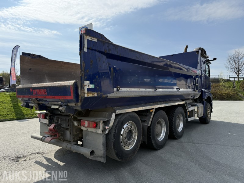 2021 Mercedes-Benz Arocs 3263 8x4 tridem tippbil - Truk jungkit: gambar 4 2021 Mercedes-Benz Arocs 3263 8x4 tridem tippbil - Truk jungkit: gambar 4