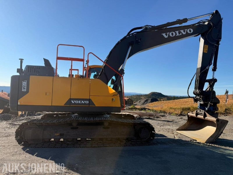 Ekskavator 2022 Volvo EC220EL BELTEGRAVER ROTOTILT SERVICEHISTORIKK: gambar 6