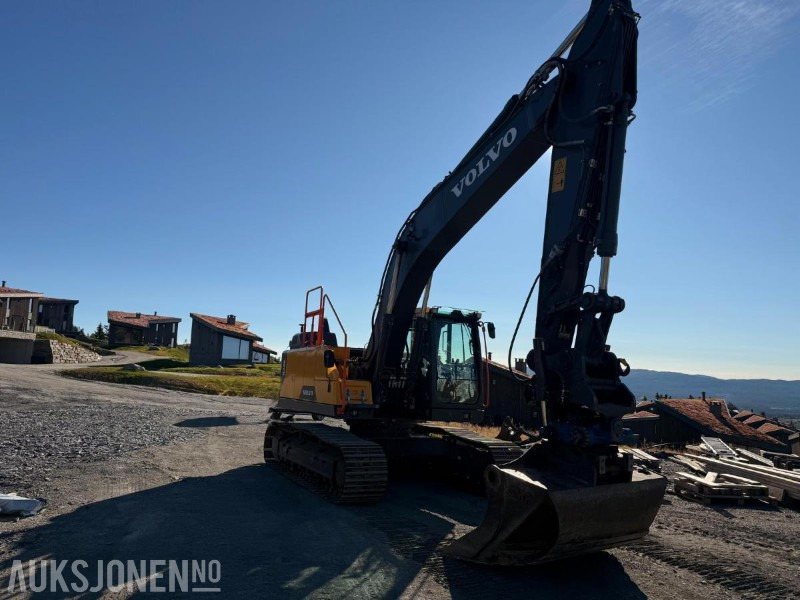 2022 Volvo EC220EL BELTEGRAVER ROTOTILT SERVICEHISTORIKK - Ekskavator: gambar 4 2022 Volvo EC220EL BELTEGRAVER ROTOTILT SERVICEHISTORIKK - Ekskavator: gambar 4