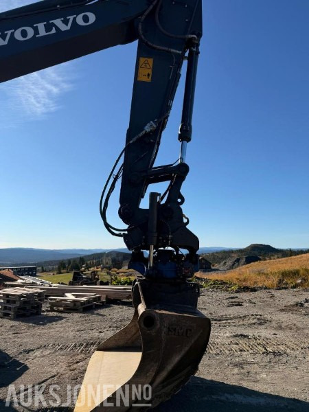 Ekskavator 2022 Volvo EC220EL BELTEGRAVER ROTOTILT SERVICEHISTORIKK: gambar 12