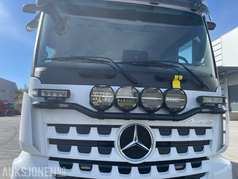 2024 Mercedes-Benz Arocs 1842 4x4 Kombibil m/brøyteopplegg – Kun 13 000 km - Som NY! - Truk jungkit: gambar 4 2024 Mercedes-Benz Arocs 1842 4x4 Kombibil m/brøyteopplegg – Kun 13 000 km - Som NY! - Truk jungkit: gambar 4